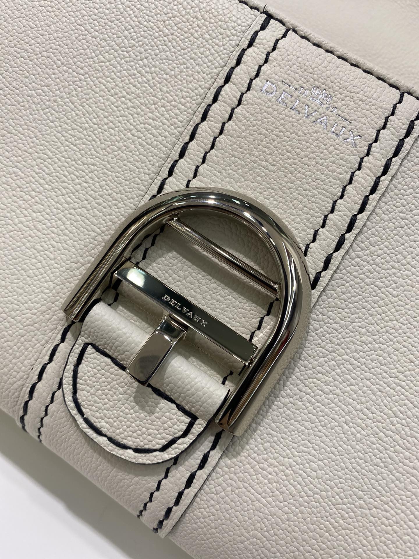 델보 브리앙 박스백 스몰